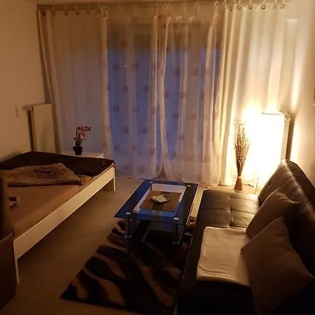 Apartment Bibi & Ro's Airport Cologne